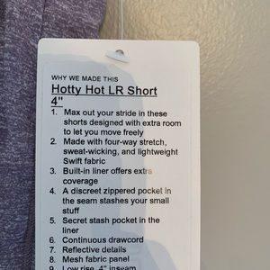 Lululemon Hotty Hot LR Short 4”